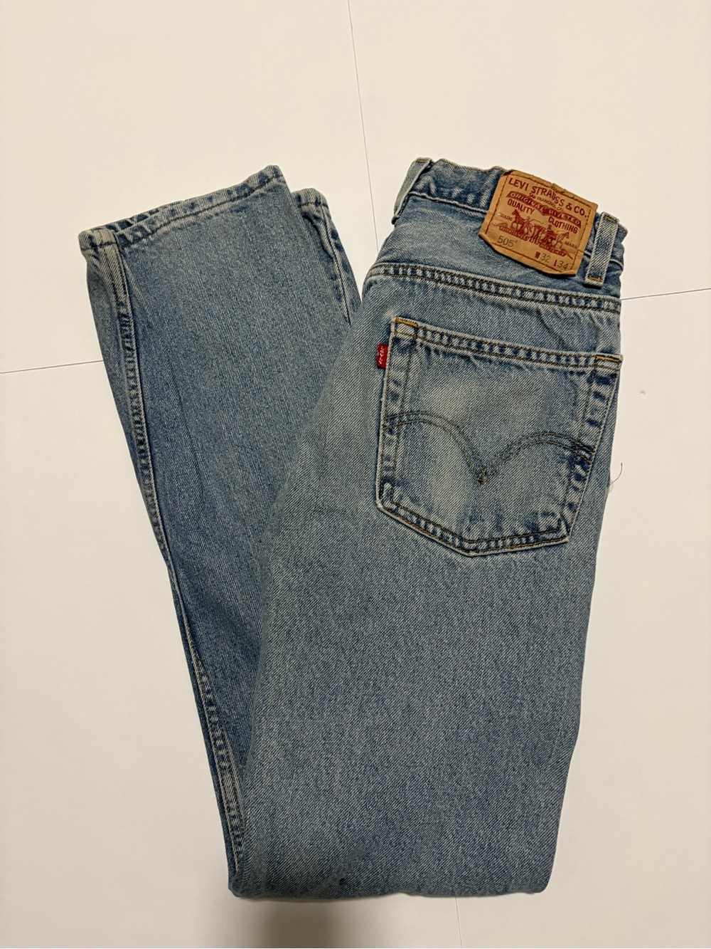 Levi’s 505 Regular Fit Straight Leg Light Wash Jeans 32x34